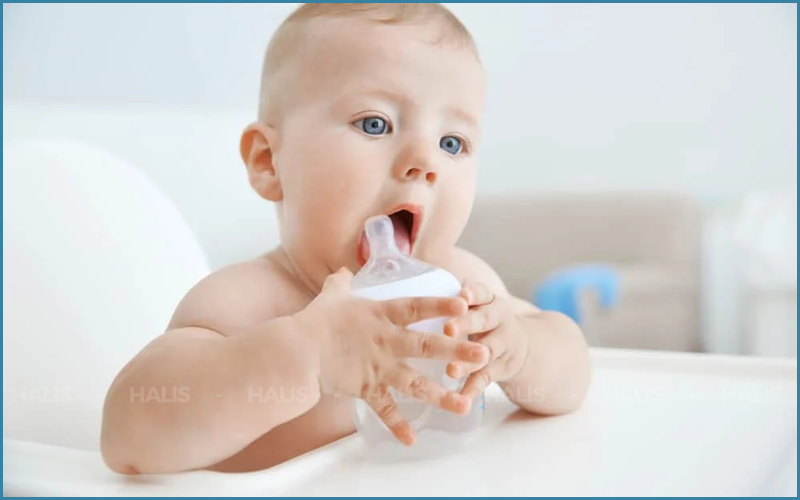 Trẻ sơ sinh cũng có thể uống nước kiềm
