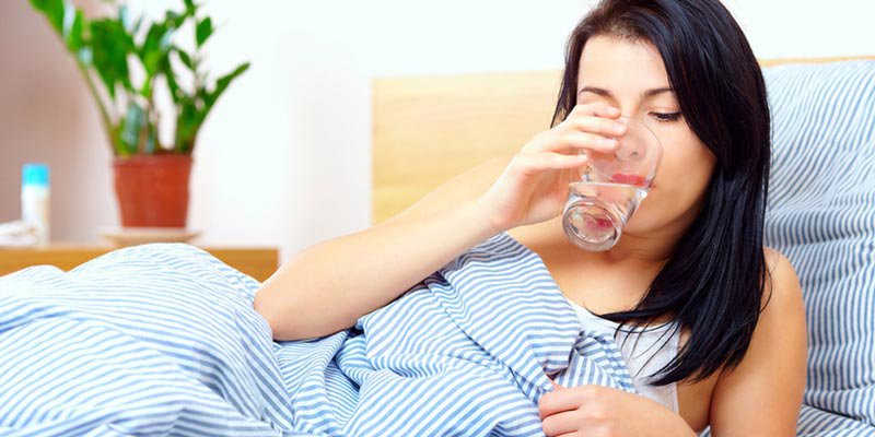 Bạn chỉ nên uống nước ở liều lượng vừa phải để tránh bị ngộ độc nước